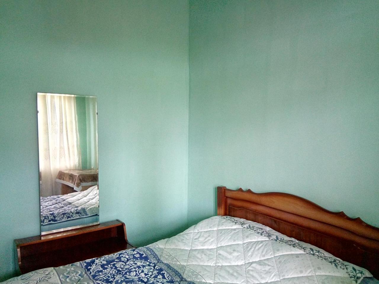 Room In The Centre Yerevan Exterior photo